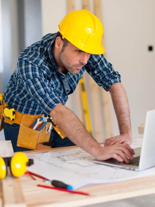 portrait-of-hard-working-building-contractor-r2cjuosabv4t7oa0s4fgomav1qq3xfwhw360tr3a68